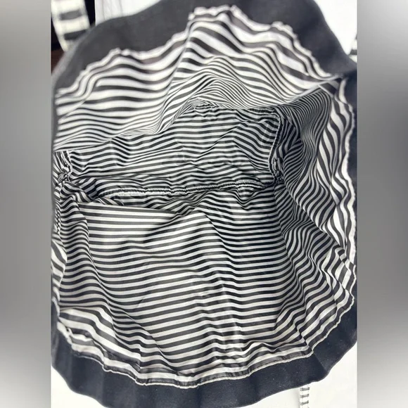 Victoria’s Secret Black and Pink Tote Bag - Picture 3 of 4